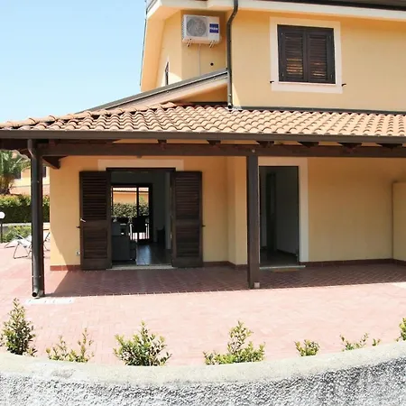 Ferienhaus Fuer 6 Personen Ca 100 M In Pizzo, Kalabrien Provinz Vibo Valentia - B59370 * Pizzo (Calabria)