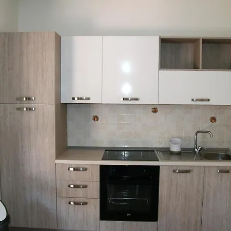 Сasa de vacaciones Ferienhaus Fuer 6 Personen Ca 100 M In Pizzo, Kalabrien Provinz Vibo Valentia - B59370 *