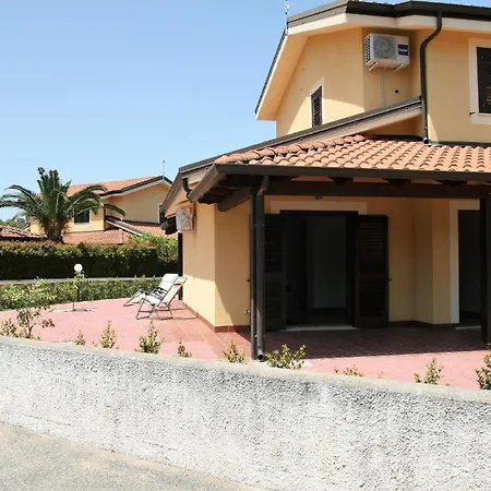 Ferienhaus Fuer 6 Personen Ca 100 M In Pizzo, Kalabrien Provinz Vibo Valentia - B59370 *